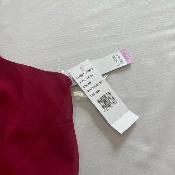 NWT Sandra Darren Razzle Berry Plus Size Dress Size 22W New - Picture 4 of 8